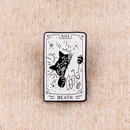 Black Cat Tarot Card Enamel Pin Brooch Pines Lapel Pins Badge on Backpack Clothing Accessories Halloween Jewelry Friends Gifts