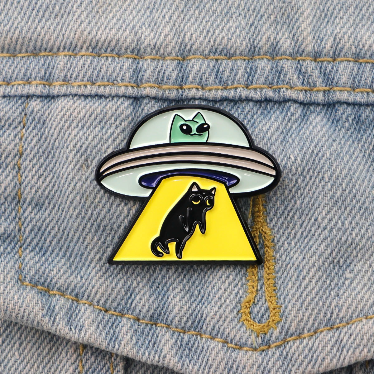 UFO Alien Enamel Pin Black Cat Badges on Backpack Brooches for Women Men Lapel Pins Cosplay Accessories Toys Gift