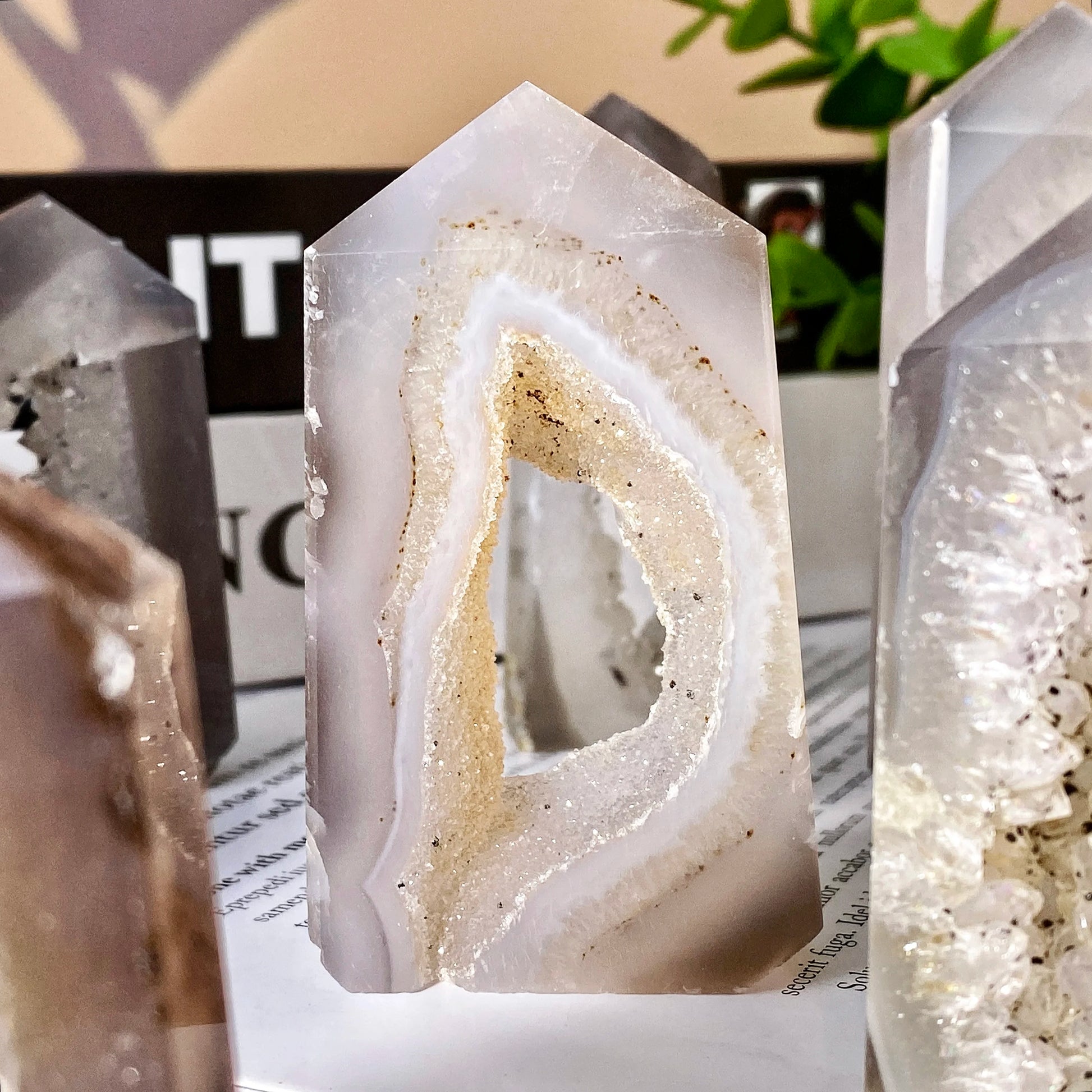 1PC Geode Agate Point