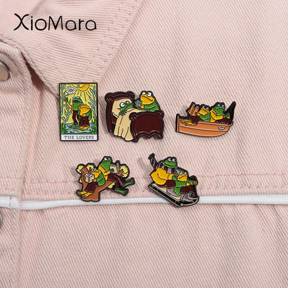 Frog and Toad Enamel Pins Couple Skiing by Boat Park Dating Brooches Lapel Badges Cartoon Animal Jewelry Gift for Lover Friends